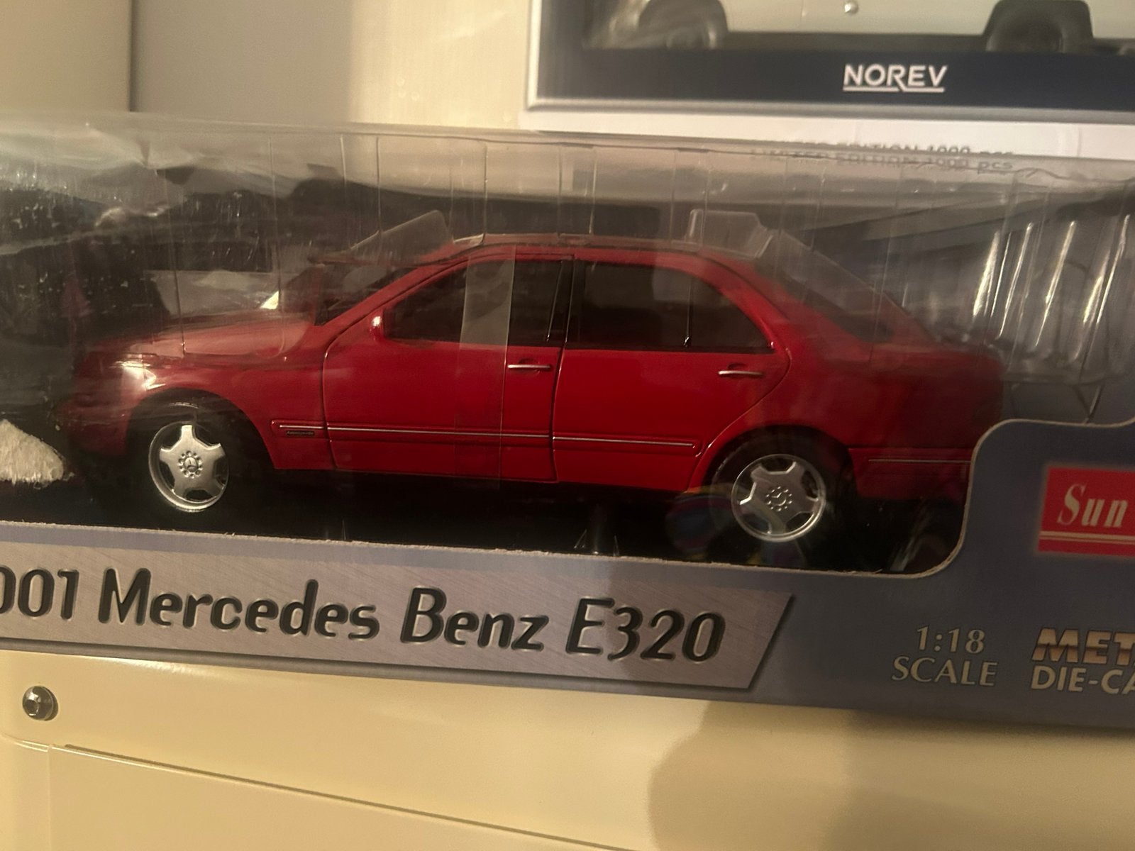 Une Mercedes 320 E 80 ! euros, Enlèvement ou Envoi, Comme neuf