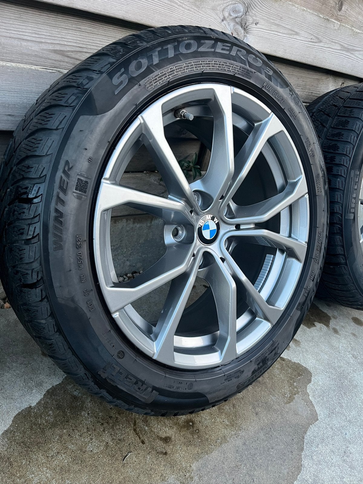 BMW 3 G20 velgen Pirelli winterbanden 5.5mm, Autos : Pièces & Accessoires, Pneus & Jantes, Pneus et Jantes, Pneus hiver, Enlèvement ou Envoi