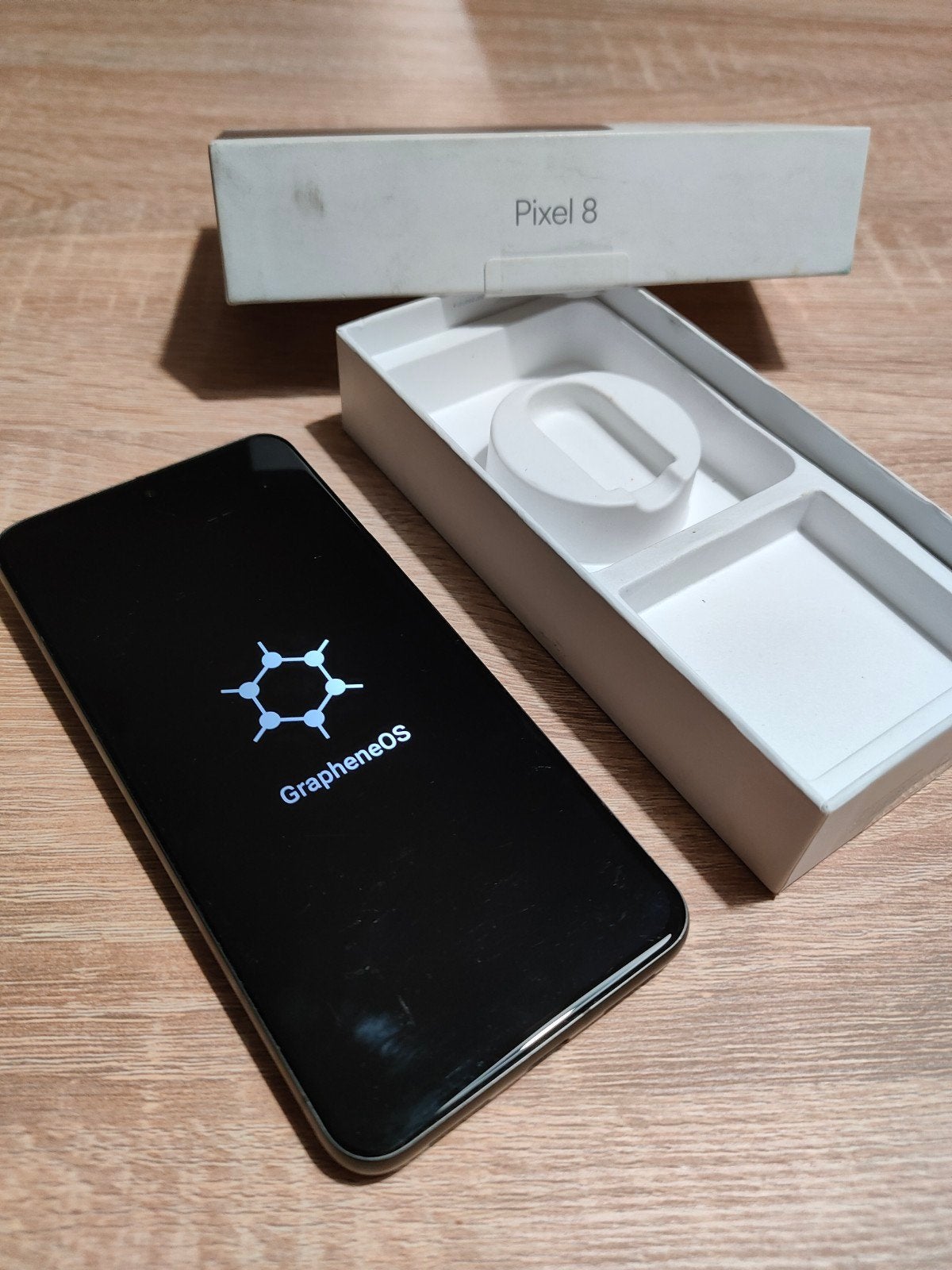 Google Pixel 8 128GB like new with GrapheneOS or Android, Verzenden