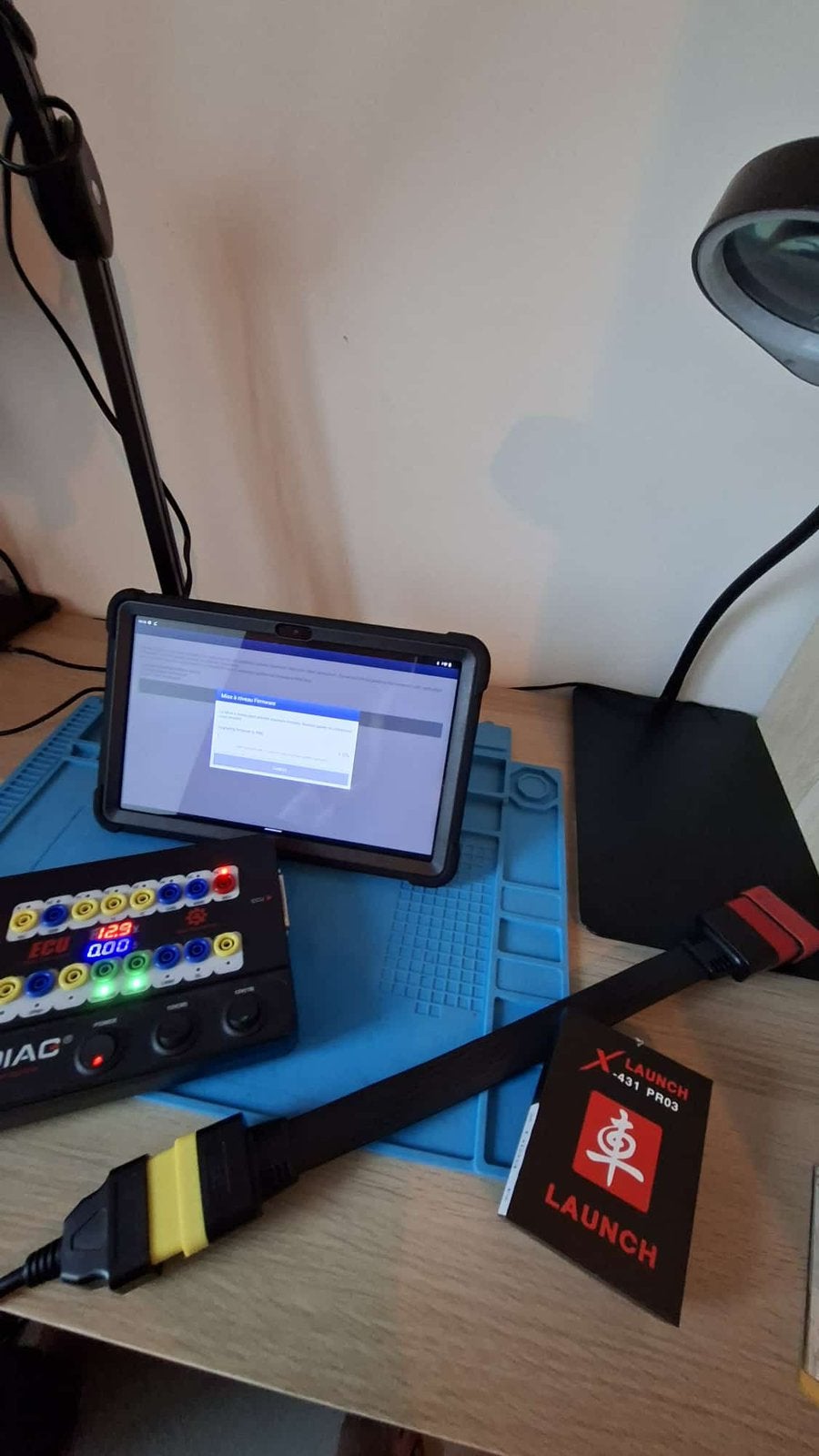Tablette diagnostique voiture camion moto hybride, Enlèvement ou Envoi, Comme neuf