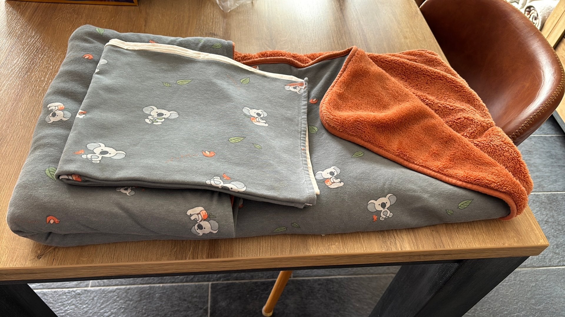 Fleece deken + lakentje voor kinderbed - eo goed als nieuw, Ophalen, Zo goed als nieuw, Deken
