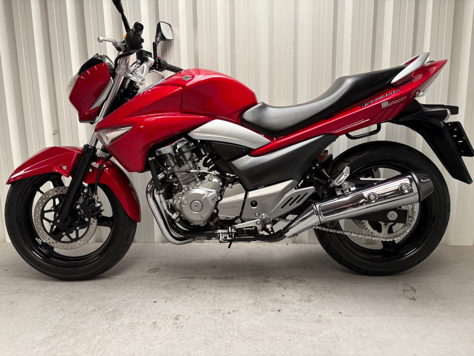 SUZUKI INAZUMA 250 TRÈS BON ÉTAT*** Garantie ***, Entreprise