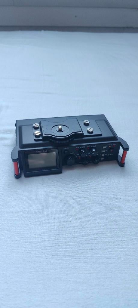 Tascam DR70D, Enlèvement