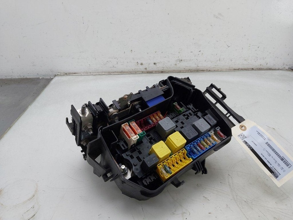 ZEKERINGKAST Mercedes-Benz B (W246 / W242) (01-2011/12-2018), Dhr. J. Ham, Gebruikt, Mercedes-Benz, Administratie@autoham.nl