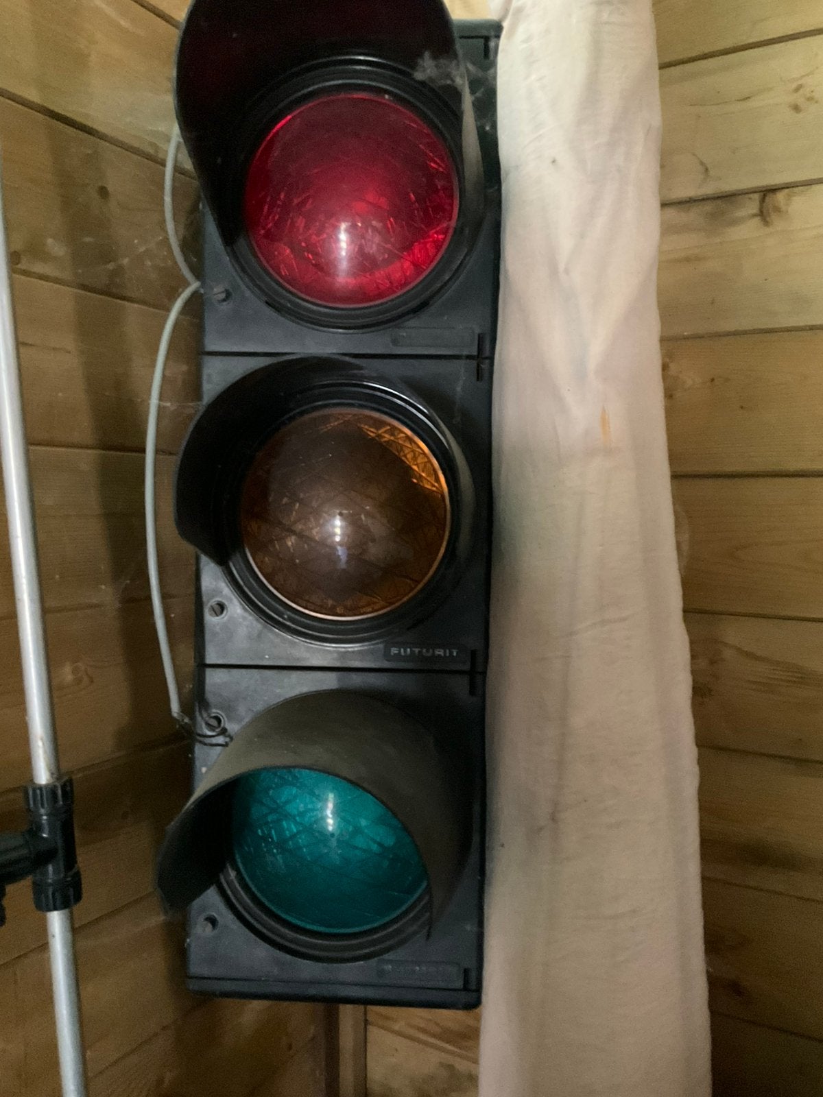 Verkeerslicht werkend, Ophalen