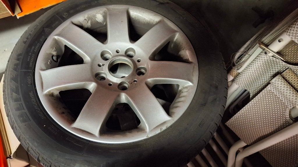 4xWinterbanden 6maanden + 4xBMW velgen 100 e, Auto-onderdelen, Banden en Velgen, Ophalen, Gebruikt, Velg(en), Personenwagen