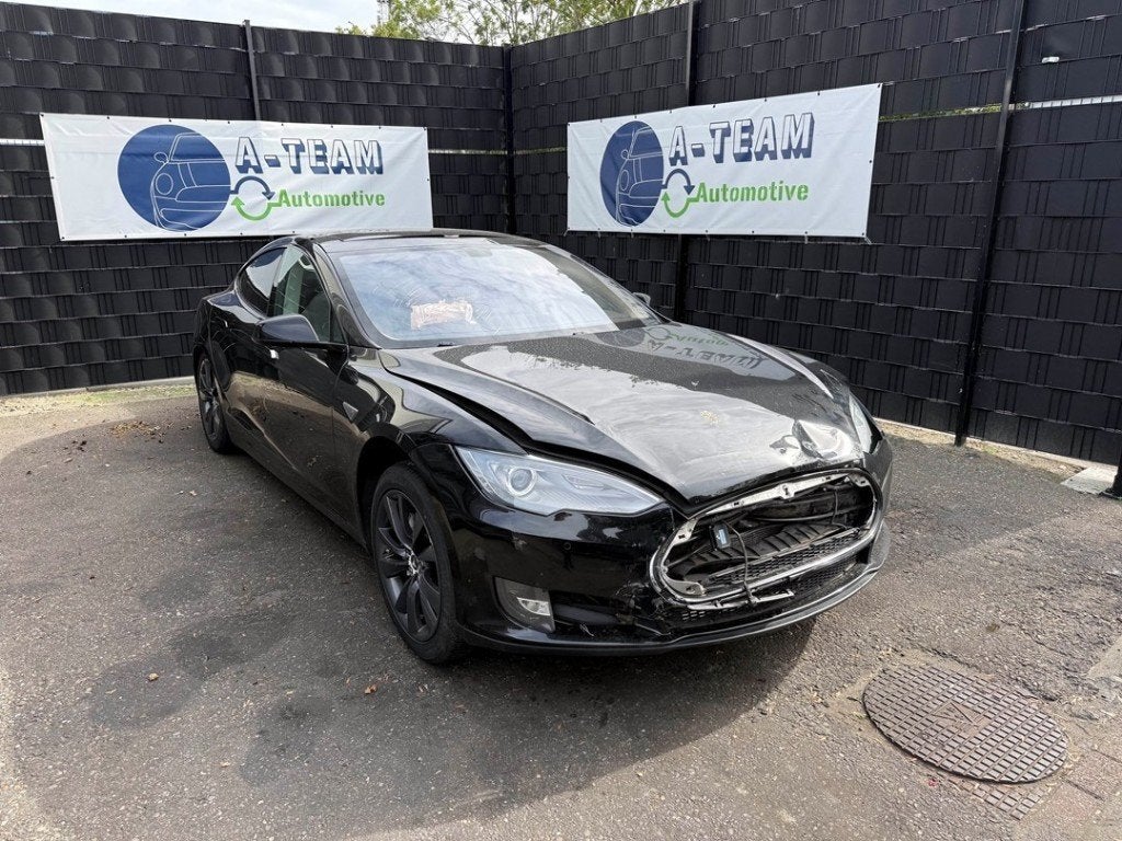 RUITENWISSER MECH + MOTOR Tesla Model S (01-2012/04-2026), Germany_Sales@tesla.com, Gebruikt, Overige automerken, Ludwig-Prandtl-Straße 27 - 29
12526  Berlin, DE