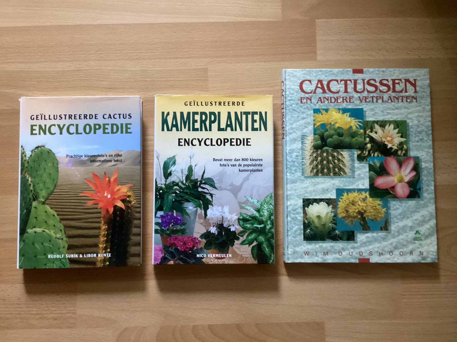 Boeken Cactussen en Kamerplanten, Ophalen of Verzenden