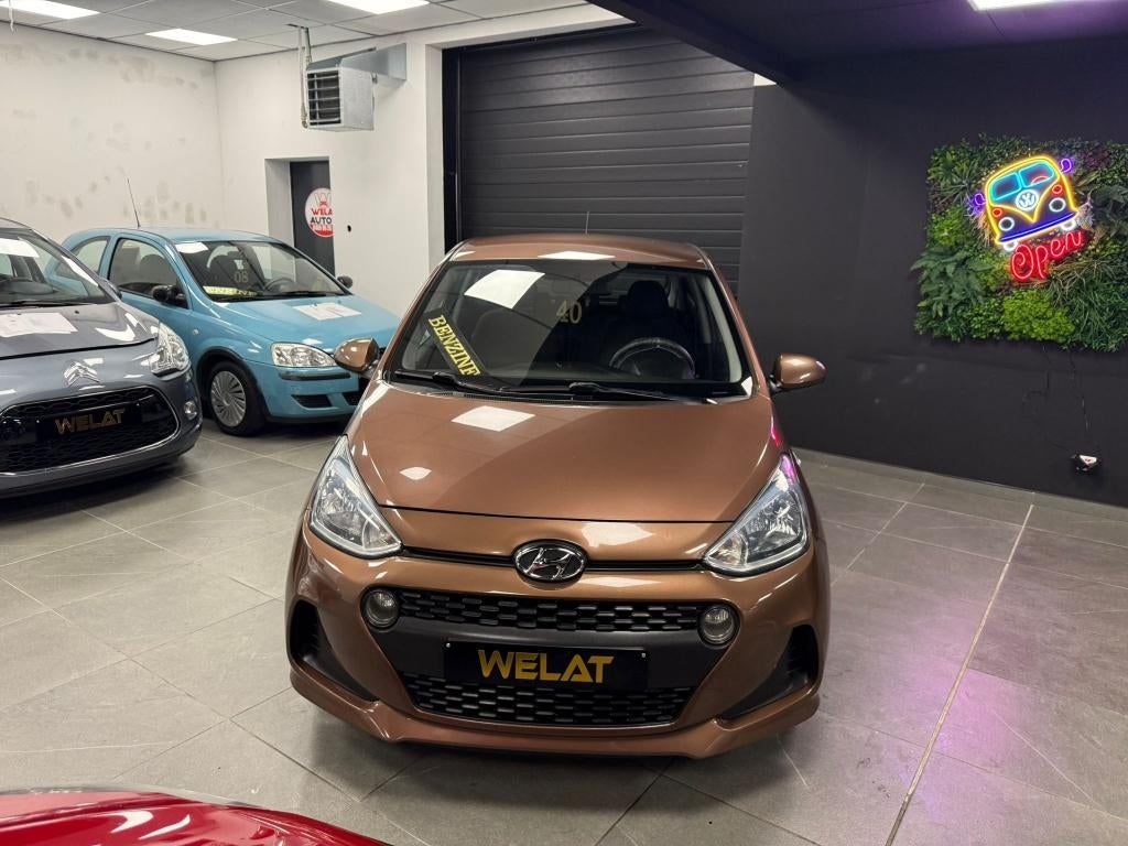 HYUNDAI i10 BENZINE 2018/EURO6/TOP STAAT, Bluetooth, Bruin, Bedrijf, I10