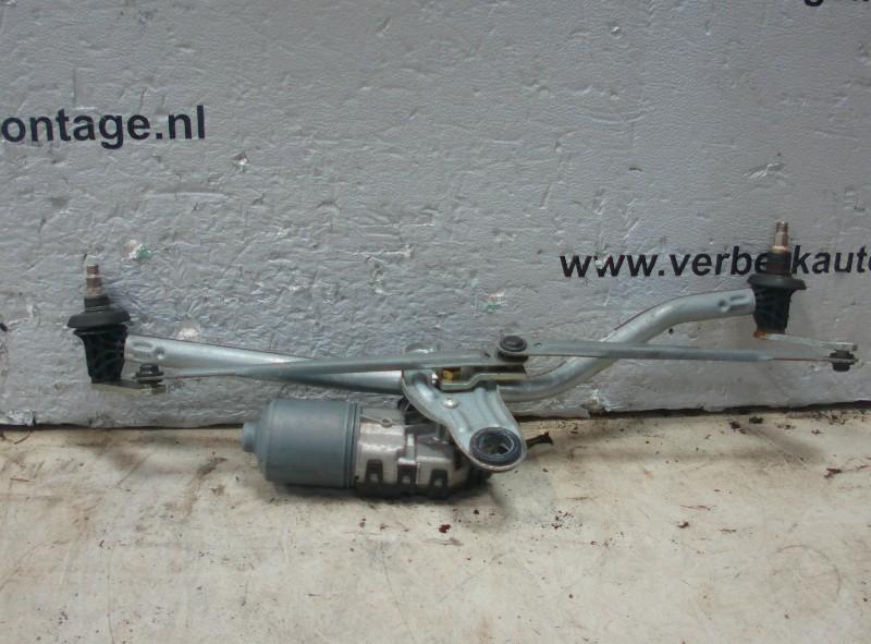 MOTEUR + TRINGLERIE ESSUIE GLACE AVANT BMW (3-397-020-559), Robert Bosch AG, Utilisé, BMW, Robert-Bosch-Allee 1
74232  Abstatt, DE