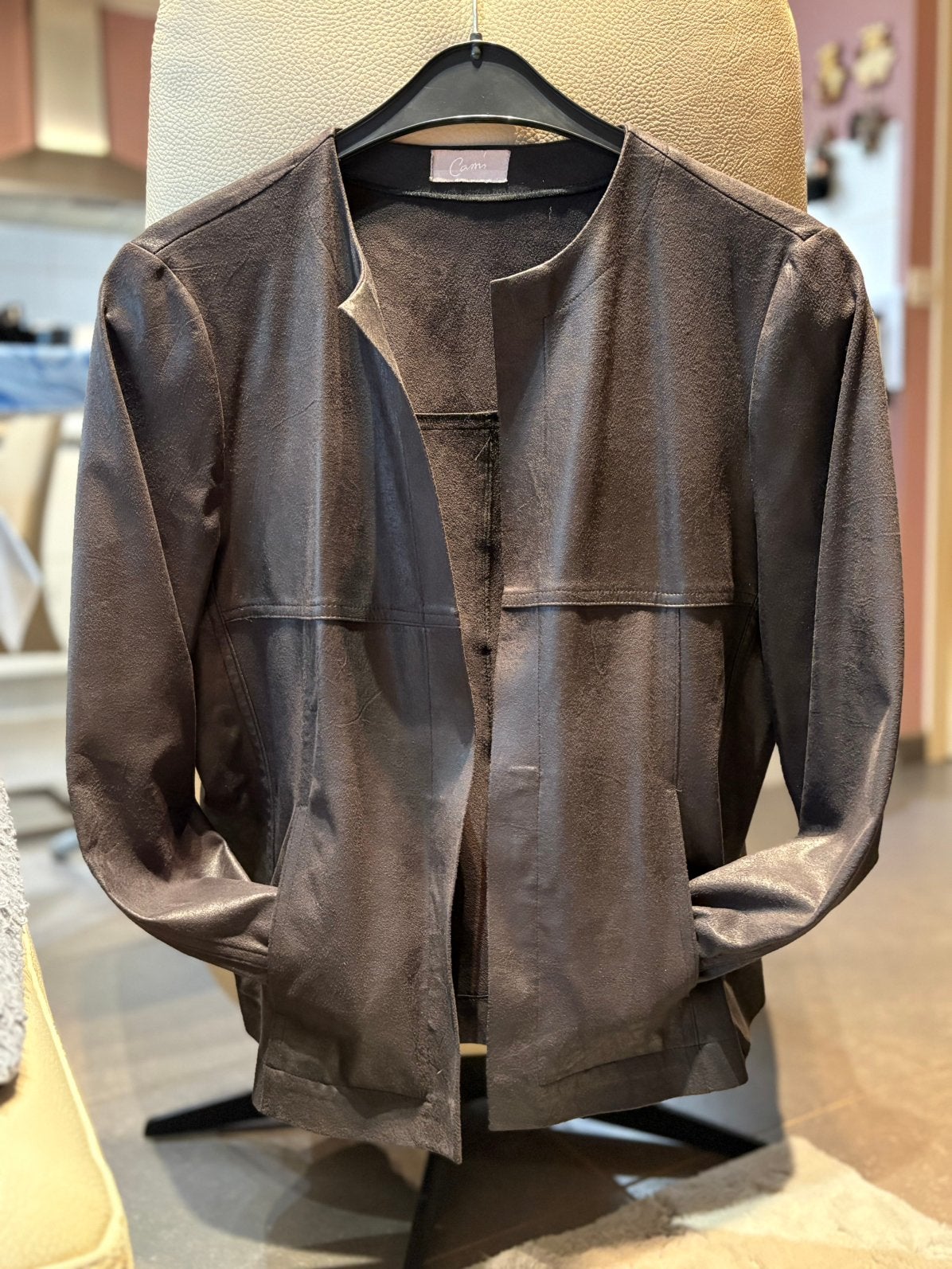 Veste noire effet cuir de la marque Cassis (44)., Enlèvement ou Envoi, Comme neuf, Taille 42/44 (L), Noir