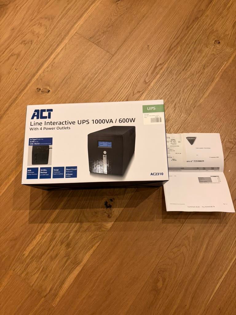 UPS 1000 VA / 600 watts Line Interactive, Ophalen, Zo goed als nieuw