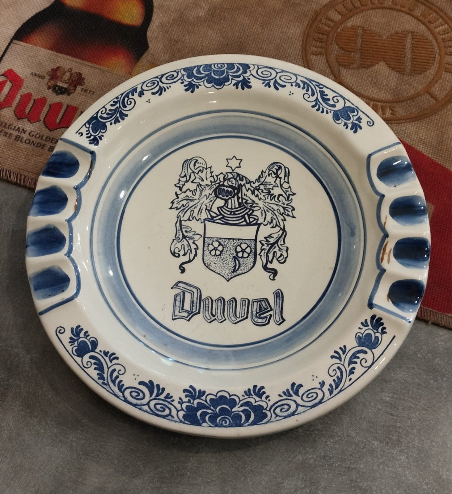 Duvel bord / asbak in delfts blauw., Ophalen, Duvel