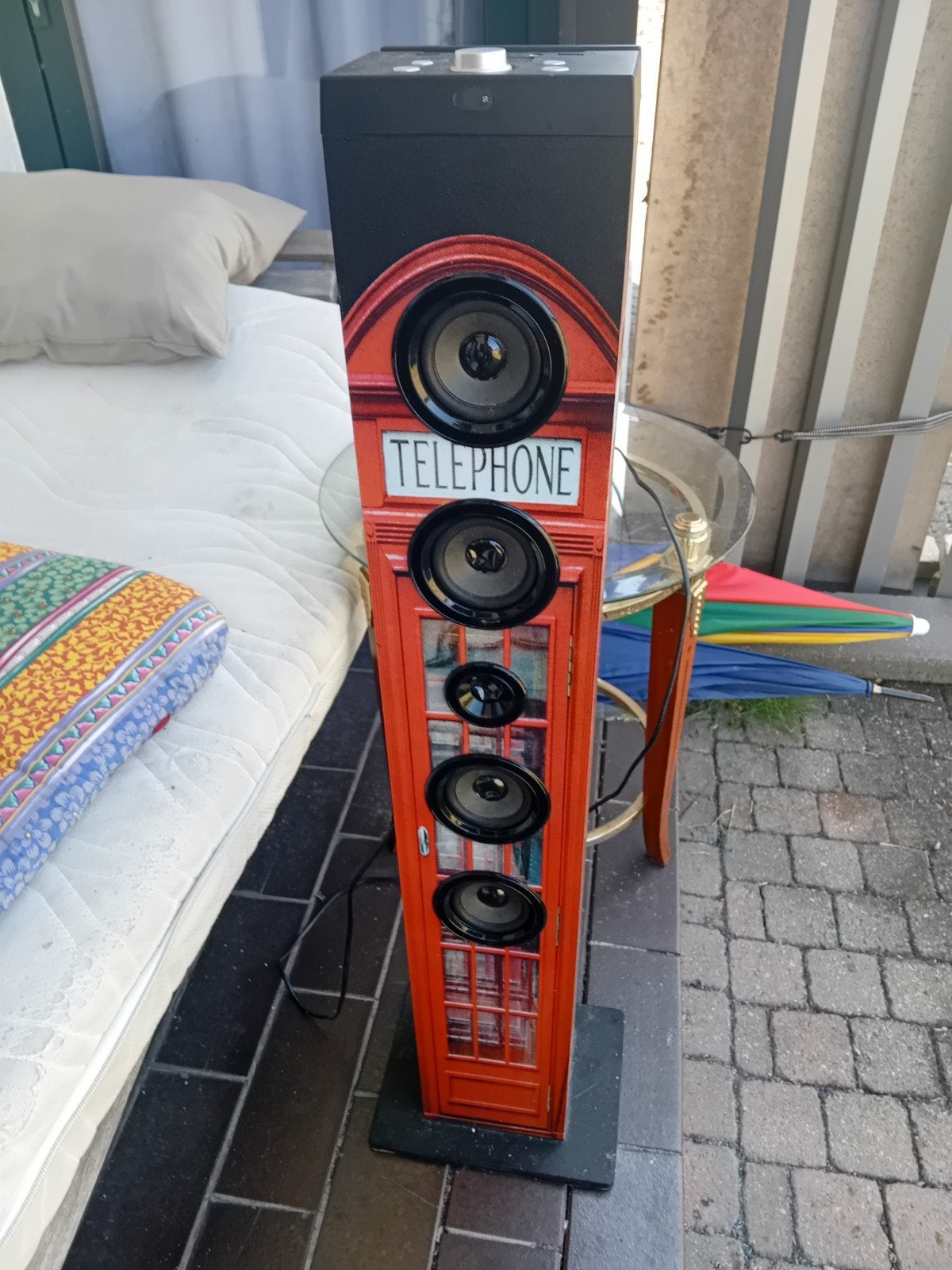 Tour multimédia « Big Ben », Enlèvement