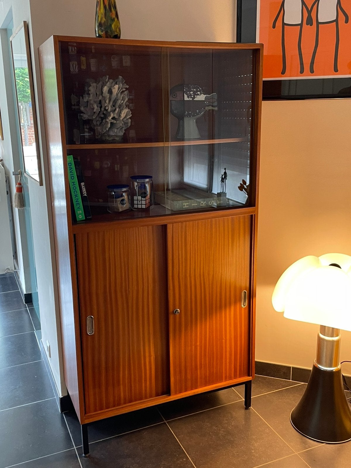 Vintage seventies kast met vitrine, Ophalen, Zo goed als nieuw