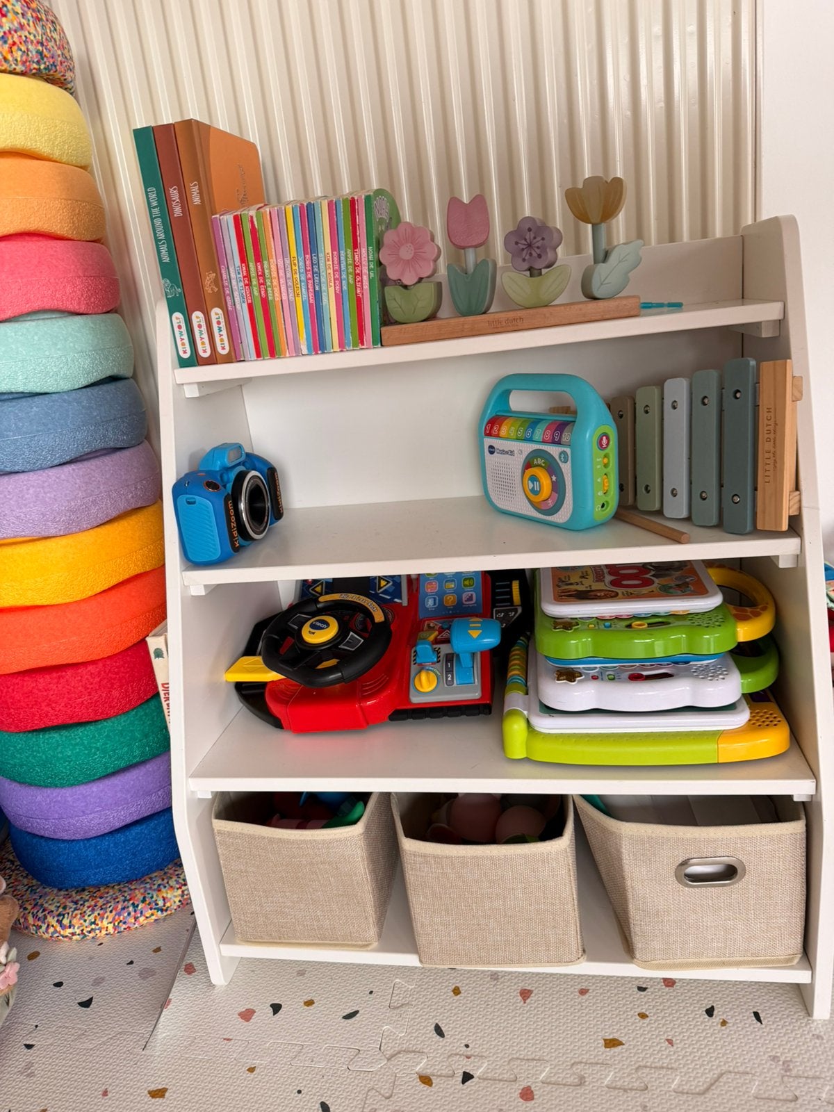 Boekenrekje/speelgoedkastje, Kinderen en Baby's, Ophalen, Zo goed als nieuw
