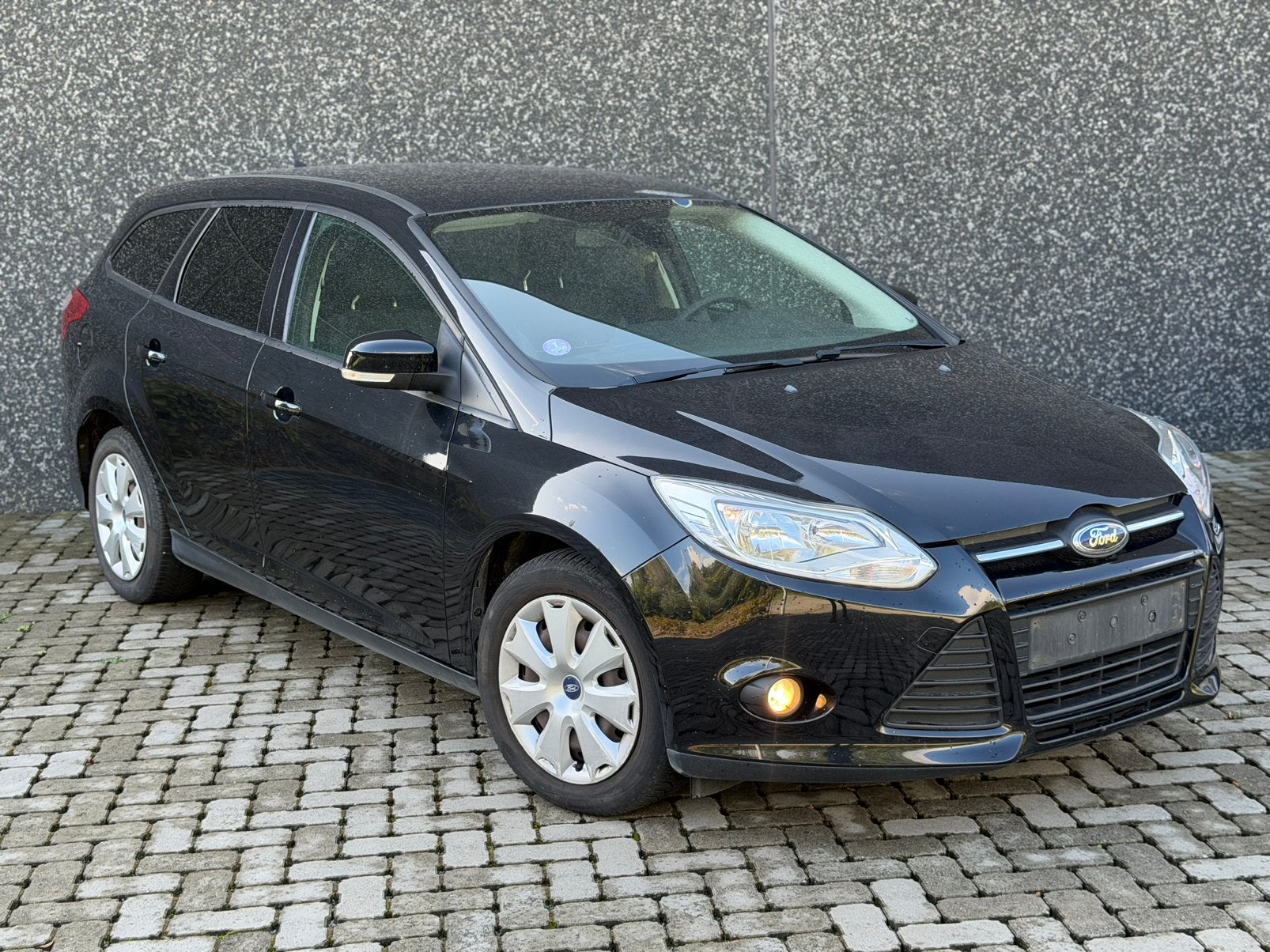 Ford Focus 1.0i* benzine 148dkm! Start en rijd, Auto's, Focus, Zwart, https://public.car-pass.be/vhr/cb30620e-fd3f-4e40-84b9-7dfdb9c3e44f