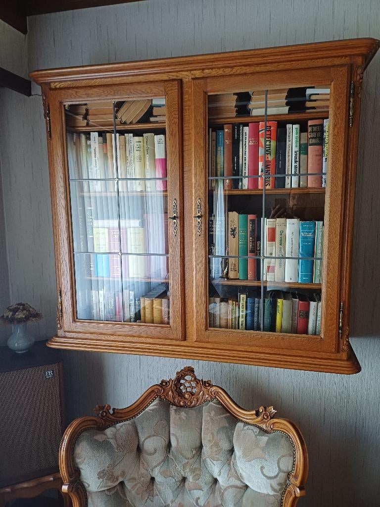 Boekenkast, Ophalen, 100 tot 150 cm, 100 tot 150 cm, 50 tot 75 cm