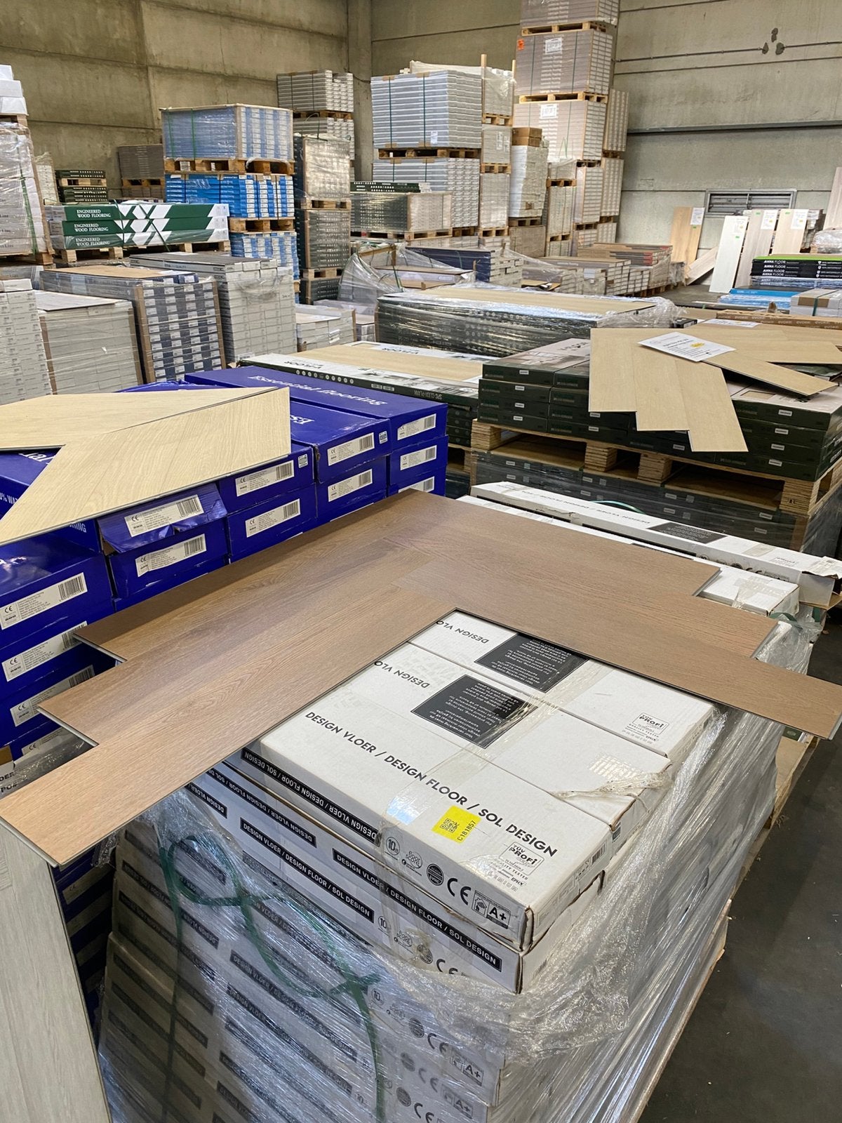 Laminaat en pvc stockverkoop, Ophalen, Zo goed als nieuw, Laminaat