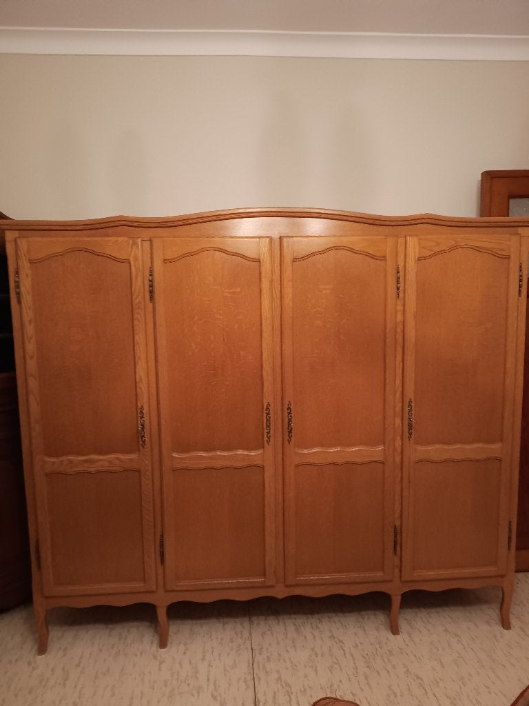 Eiken slaapkamer Louis XV stijl, Ophalen