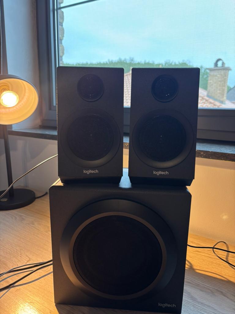 Logitech Speakers + Subwoofer, Computers en Software, Pc speakers, Ophalen, Zo goed als nieuw