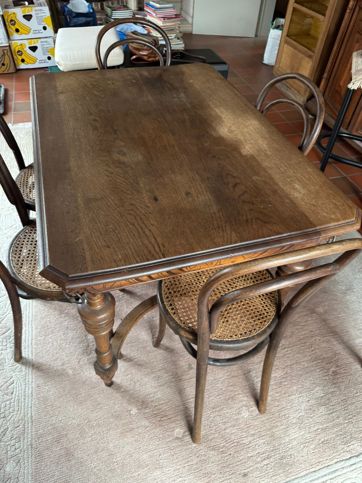 Antieke eiken tafel Henri II stijl + 4 Thonet stijl stoelen, Maison & Meubles, Enlèvement, Comme neuf