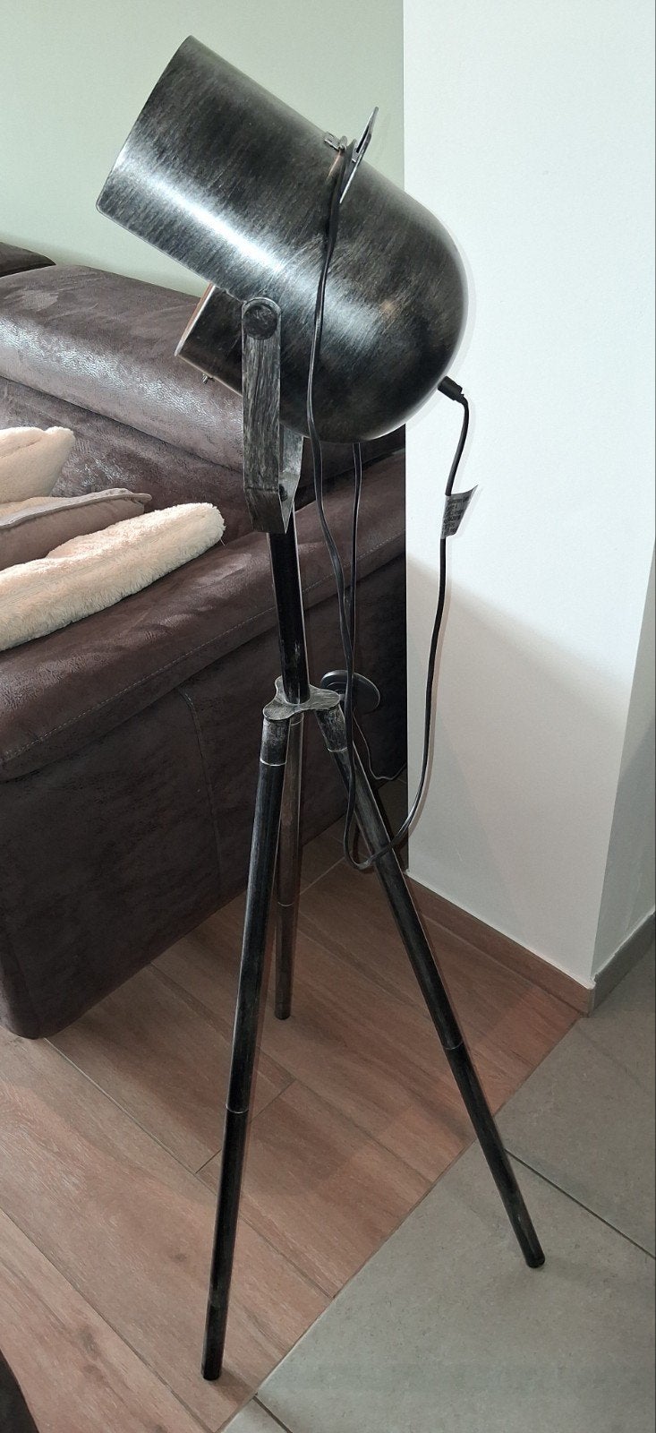 industriële vloerlamp in antracietgrijs., Huis en Inrichting, Ophalen, 100 tot 150 cm, Zo goed als nieuw, Industriële look