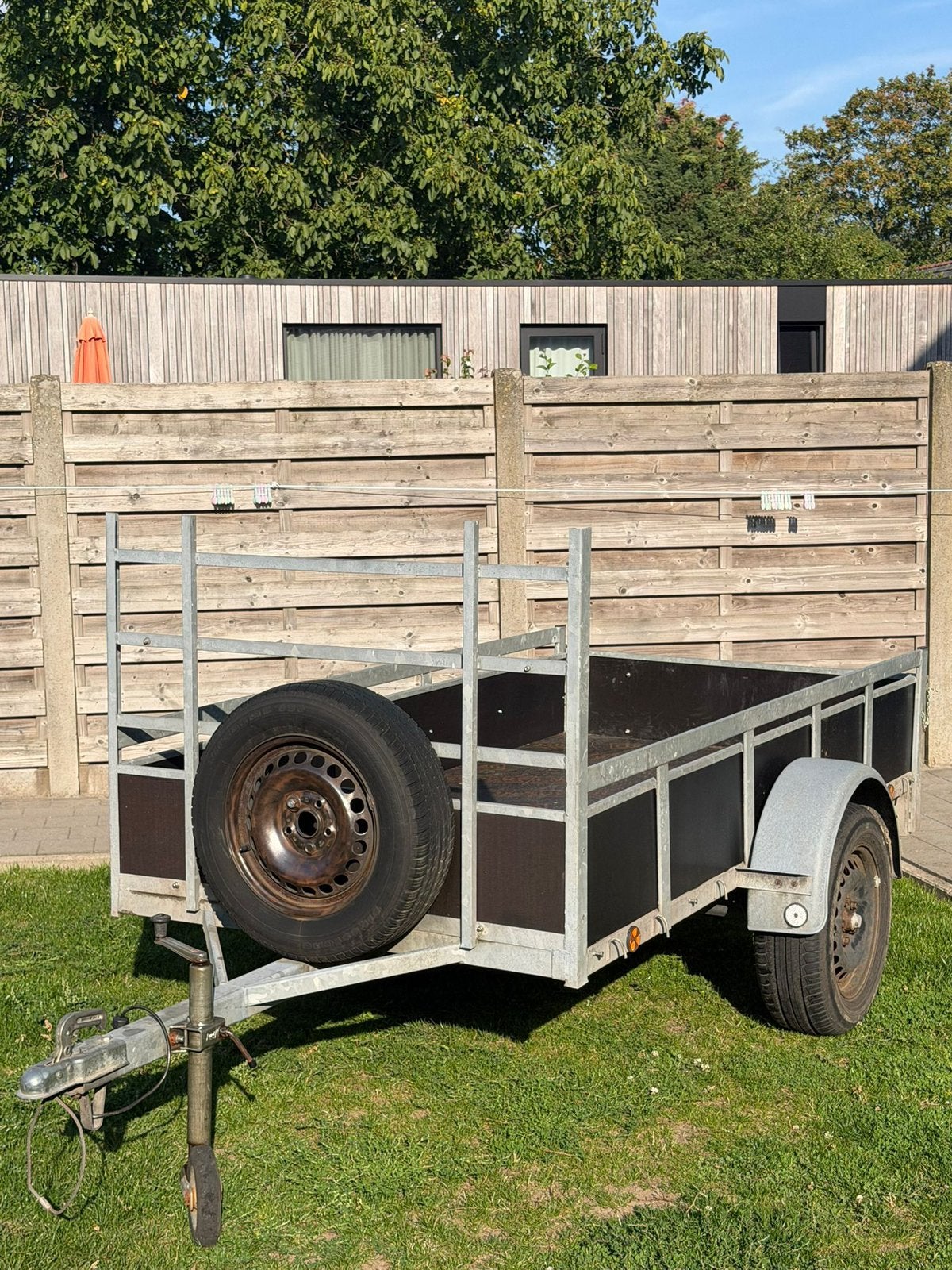 Aanhanger, Enlèvement, Utilisé