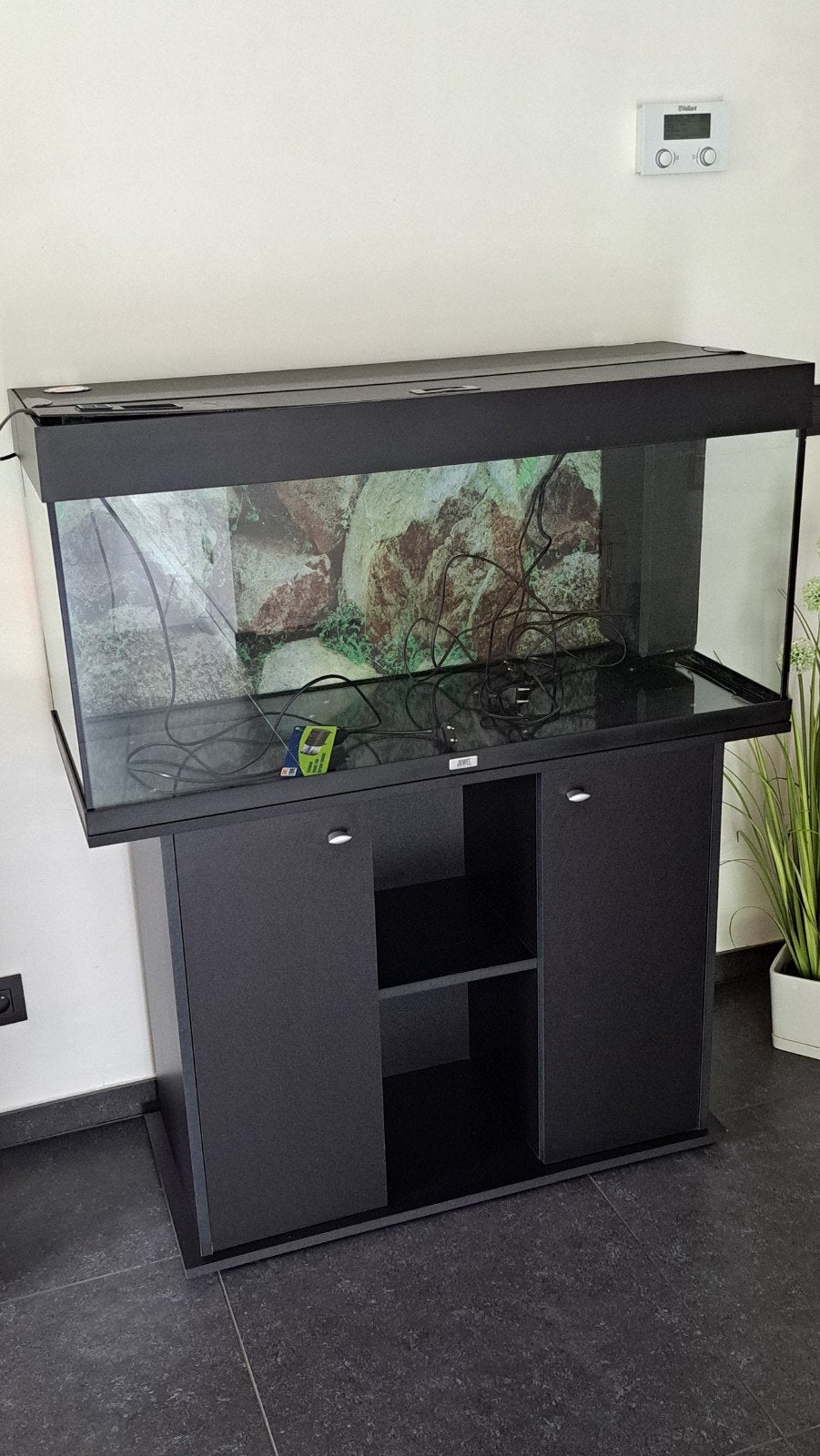 Aquarium met alle toebehoren en meubel., Ophalen, Inclusief deksel, Zo goed als nieuw, Filter