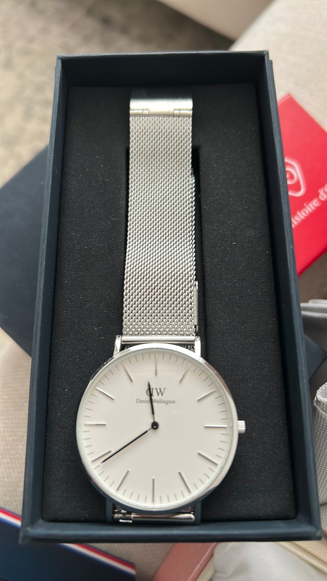 Montre DW, Enlèvement, Comme neuf