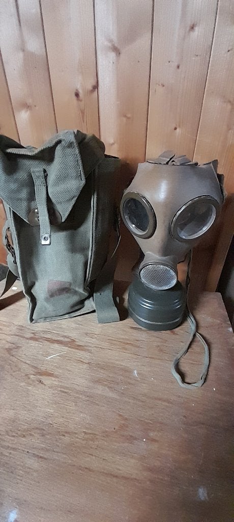 Gasmasker met etui, Verzamelen, Militaria | Algemeen, Ophalen, Landmacht, Overige typen