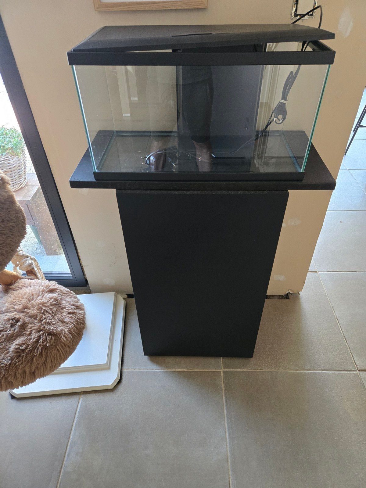aquarium + kast, Ophalen, Pomp