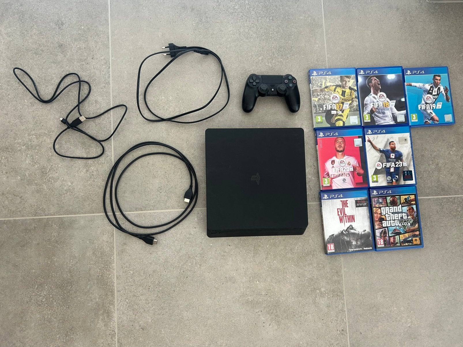 Playstation 4 Slim - 1TB, Avec 1 manette, Comme neuf, Enlèvement, 1 TB