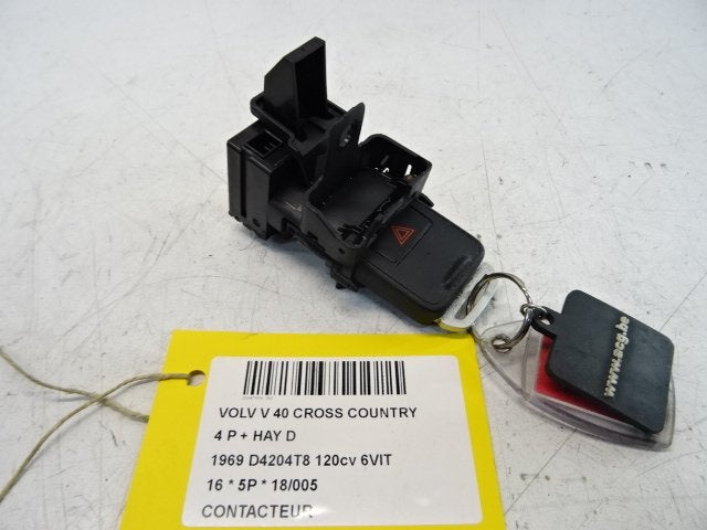 CONTACTSLOT Volvo V40 Cross Country (MZ) (28227917), Gebruikt, Info@volvocars.com, Volvo, Volvo Car Germany GmbH