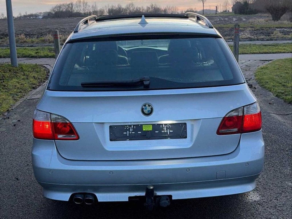 2004 BMW 525 I Touring 3.0 Voiture, Entreprise, Autre carrosserie, Automatique, Occasion