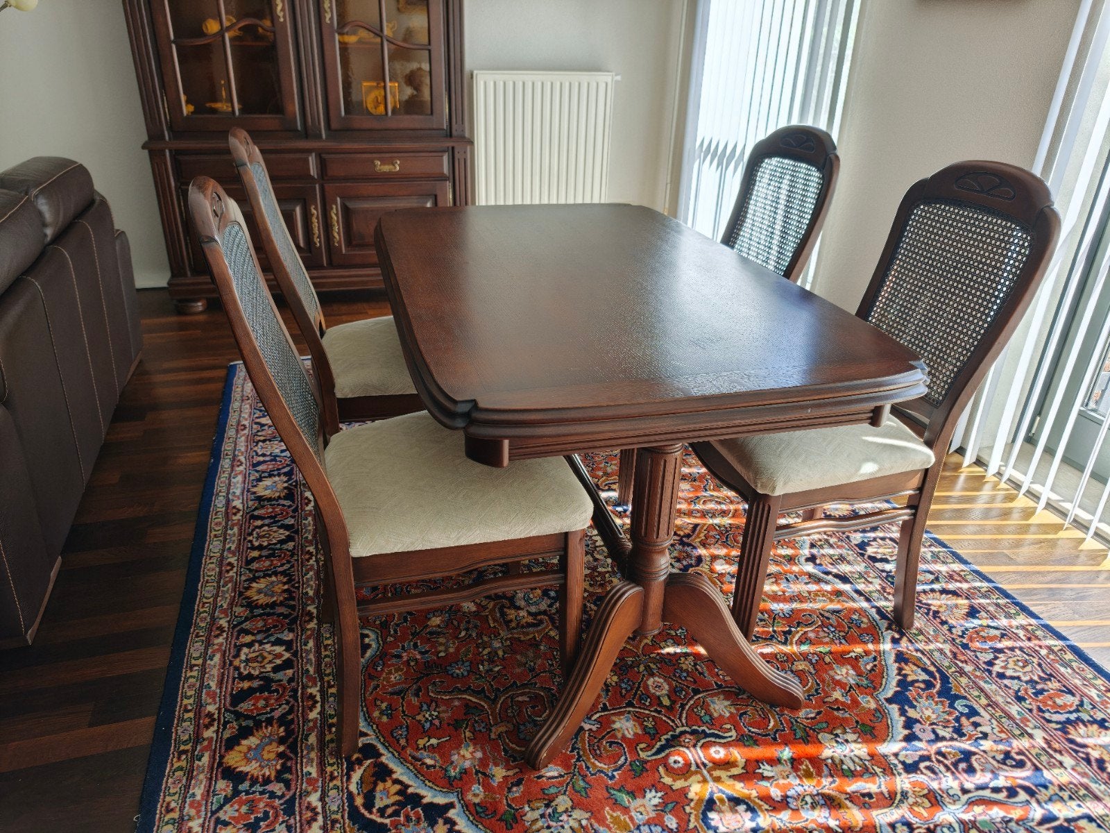 elegante eettafel met 4 stoelen, Huis en Inrichting, Ophalen