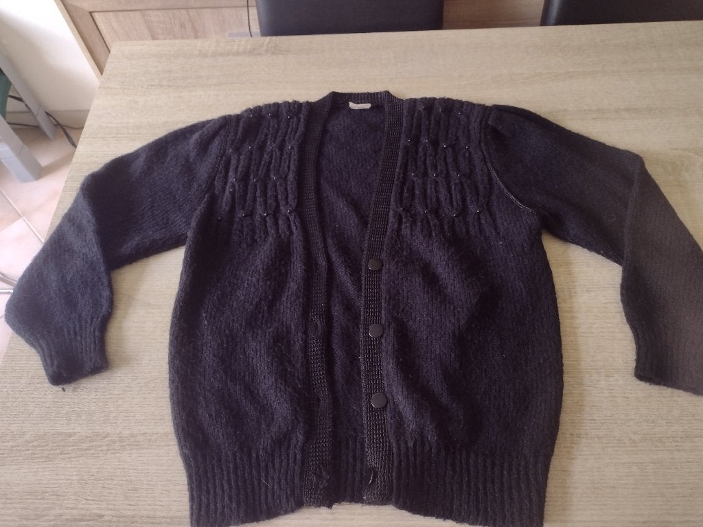 Warme zwarte vest van C&A met pareltjes, Ophalen, Zwart, Maat 42/44 (L), Gedragen