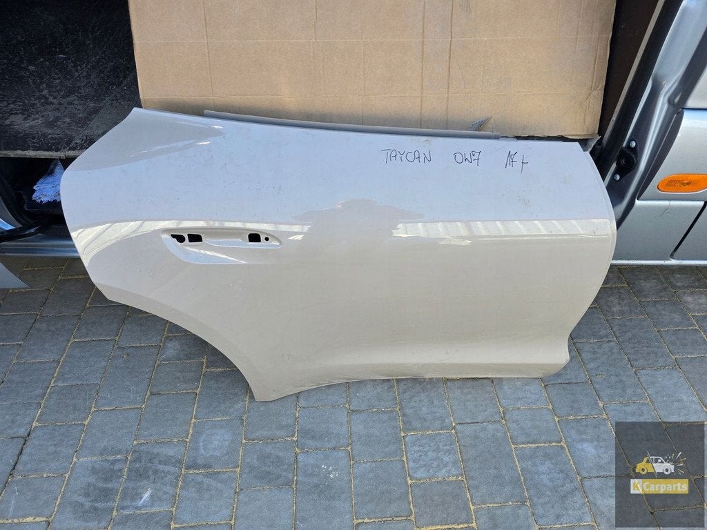 Porsche Taycan rechter achterdeur, Gebruikt, Deur, Porscheplatz 1
70435  Stuttgart, DE, Porsche