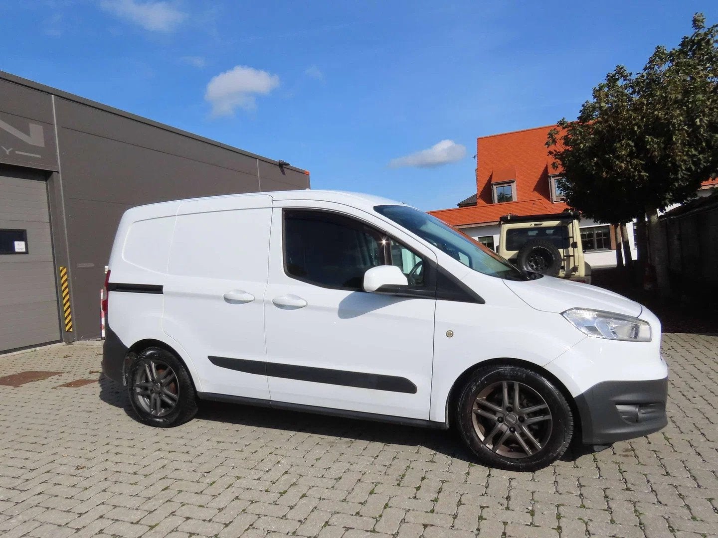 Ford Transit Courier 1.5 TDCi Trend (EU6.2), Autos, Achat, Volant multifonction, Euro 6, Entreprise
