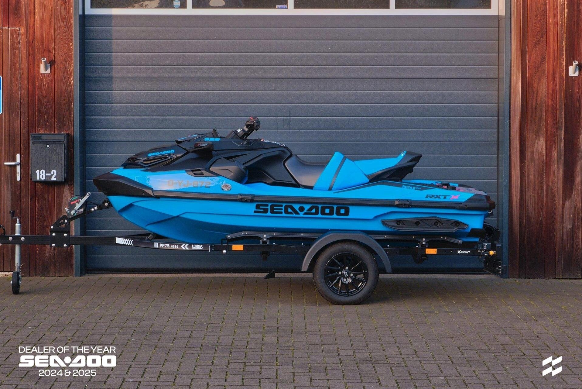 Sea-Doo RXT-X RS 325 | 2026 | 39u | incl. trailer, Sports nautiques & Bateaux, Utilisé, Essence, 200 ch ou plus