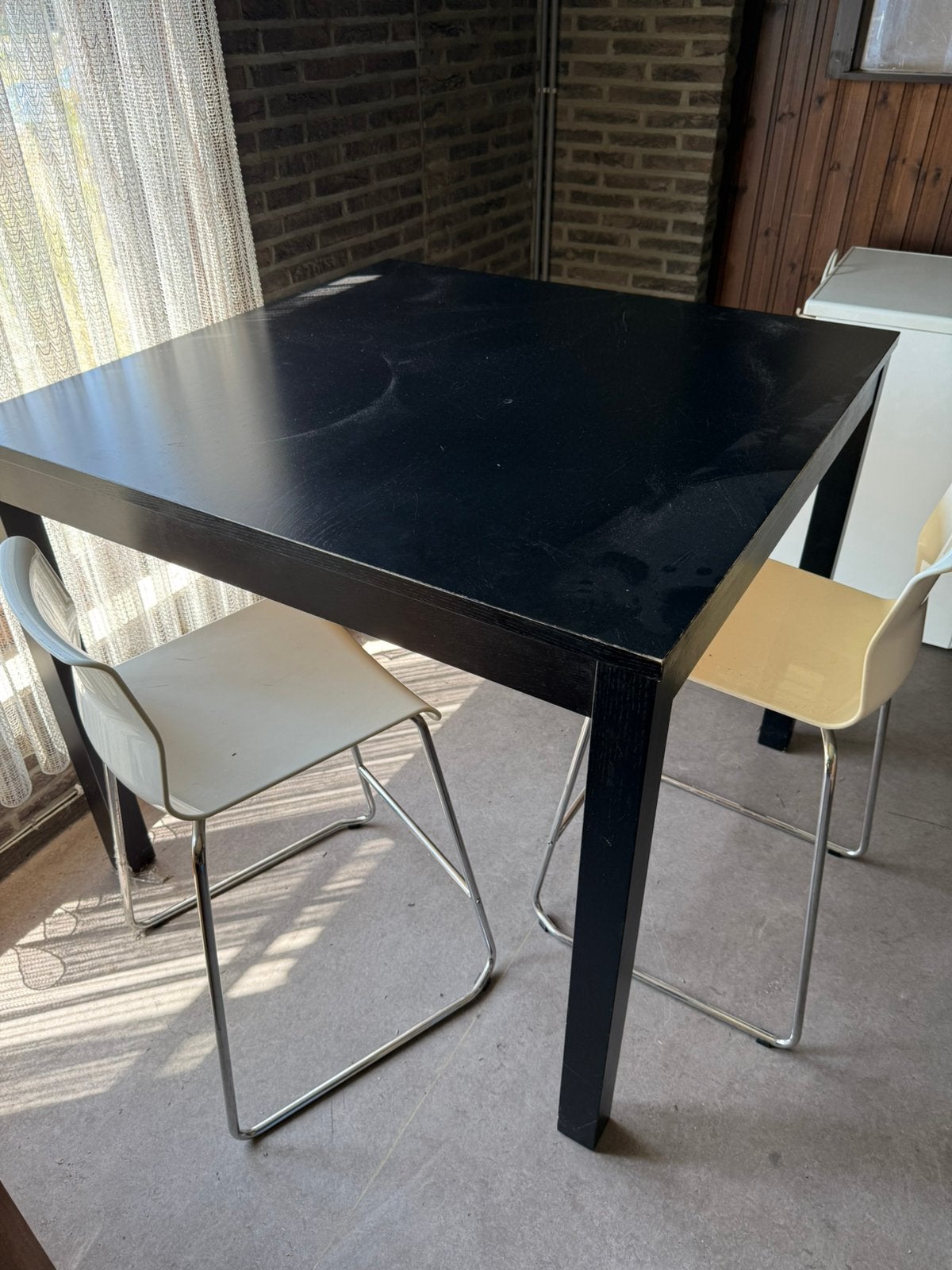 Tafel met twee krukken, Huis en Inrichting, Ophalen, Gebruikt, Vierkant