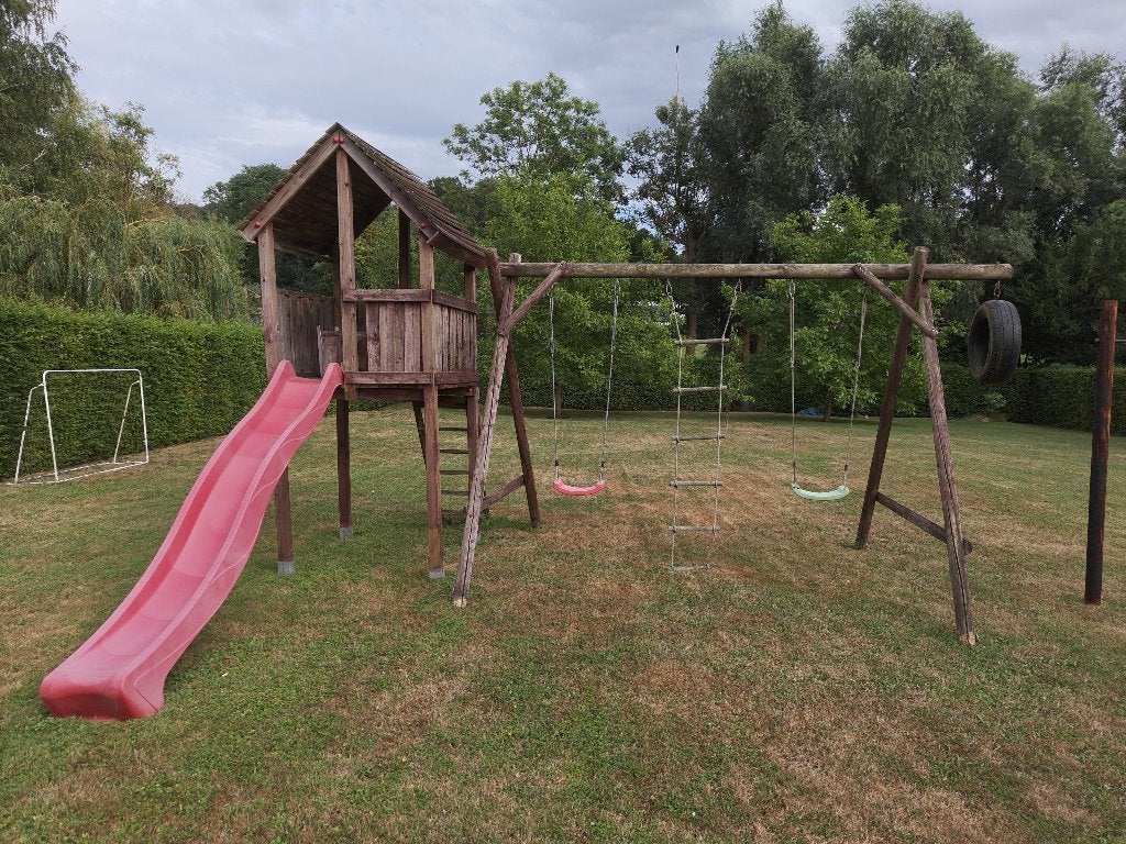 Schommel  met speelhuis, Kinderen en Baby's, Ophalen, Gebruikt, Hout