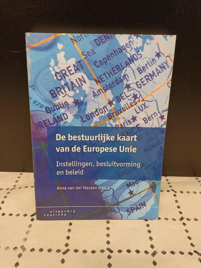 De bestuurlijke kaart van de Europese Unie, Ophalen, Gelezen, Anna Van Der Vleuten