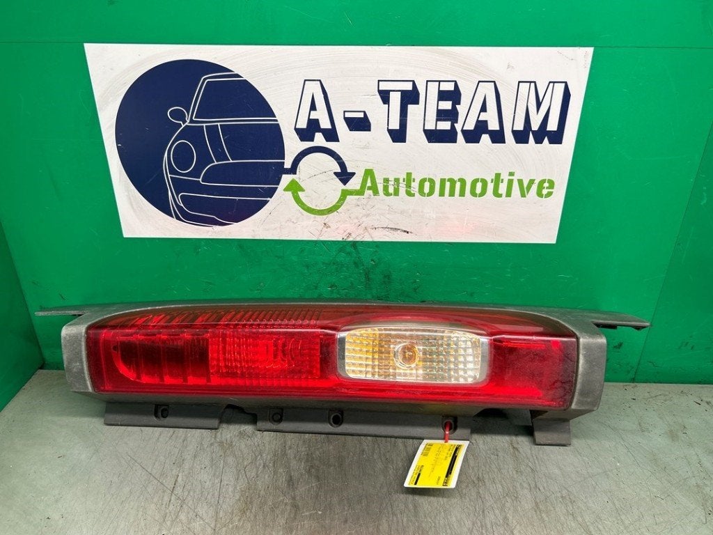 FEU ARRIÈRE DROIT Opel Vivaro (|93857722|), Opel, Opel Automobile GmbH, Utilisé, Kontakt-opel@opel.com