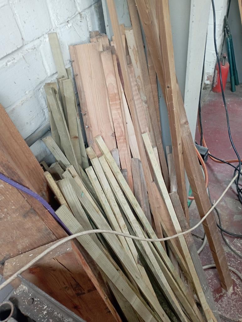 Houten latjes, Doe-het-zelf en Bouw, Ophalen, Nieuw, Minder dan 200 cm, Geïmpregneerd