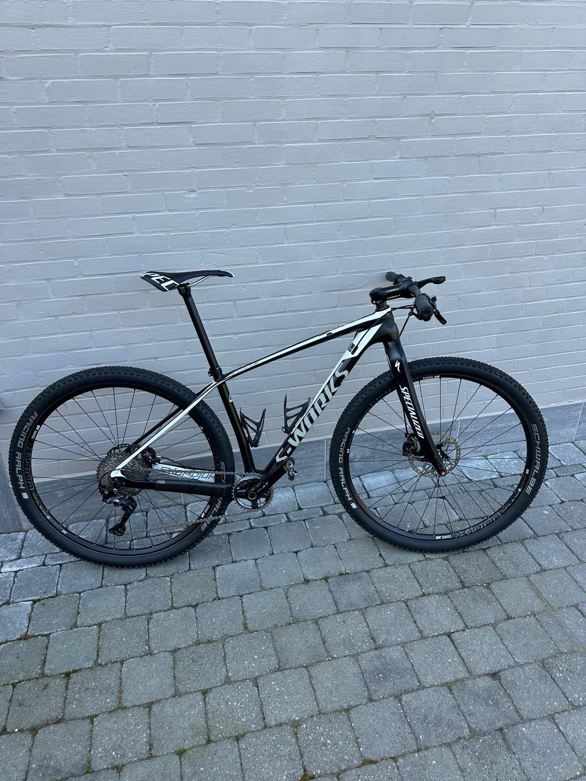 Carbon specialized MTB (maat M), Geen vering, Ophalen, Zo goed als nieuw