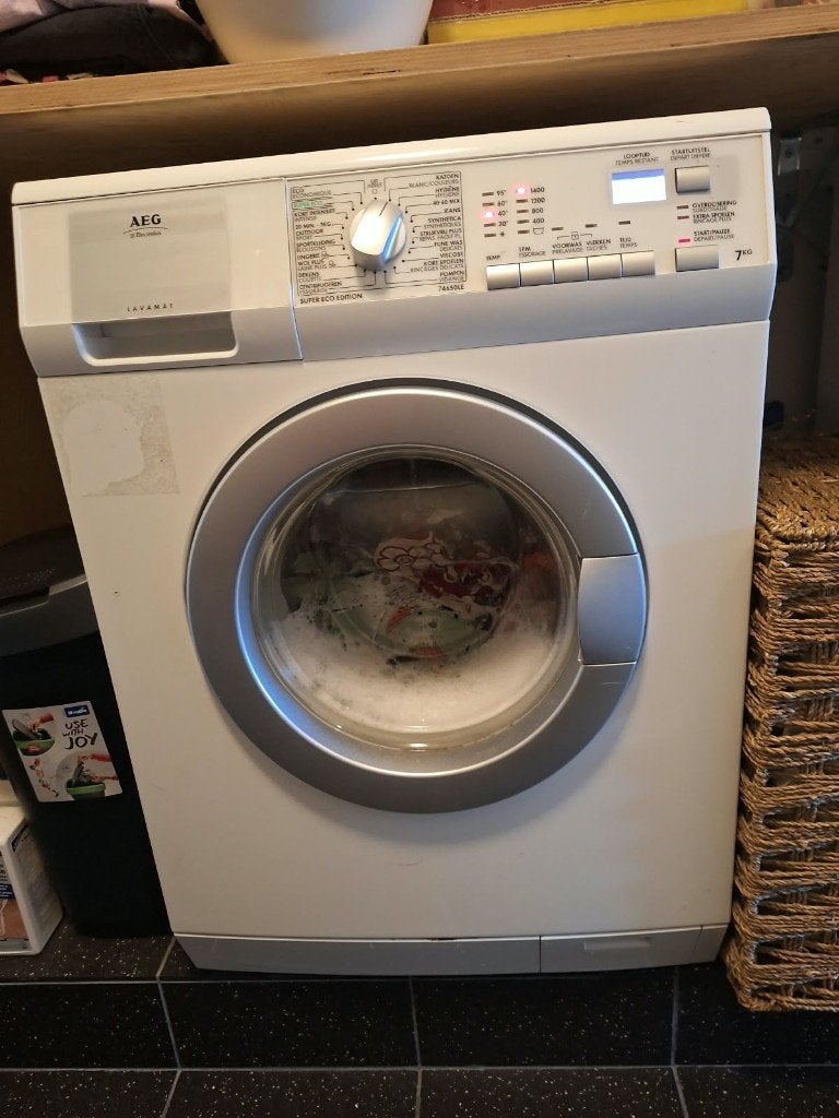 AEG LAVAMAT 74650 LE, Elektronische apparatuur, Ophalen, Gebruikt, Handwasprogramma, Voorlader