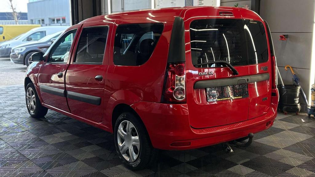 Dacia Logan MCV 1.5 BJ 2010 KM 176dkm 7 PLAATSEN, Autos, Rouge, Achat, 63 kW, Entreprise