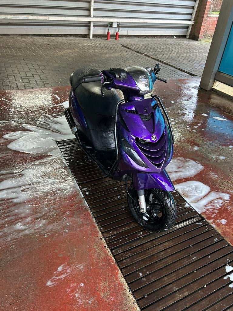 Piaggio zip 4t 50cc, Ophalen, Zo goed als nieuw, Zip