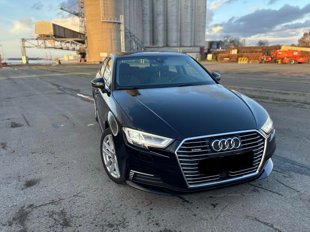 Audi A3 E-tron 40 TFSI S-tronic ~ EURO6 ~ 72dkm ~ keuring, Auto's, Stof, Euro 6, 4 cilinders, Zwart